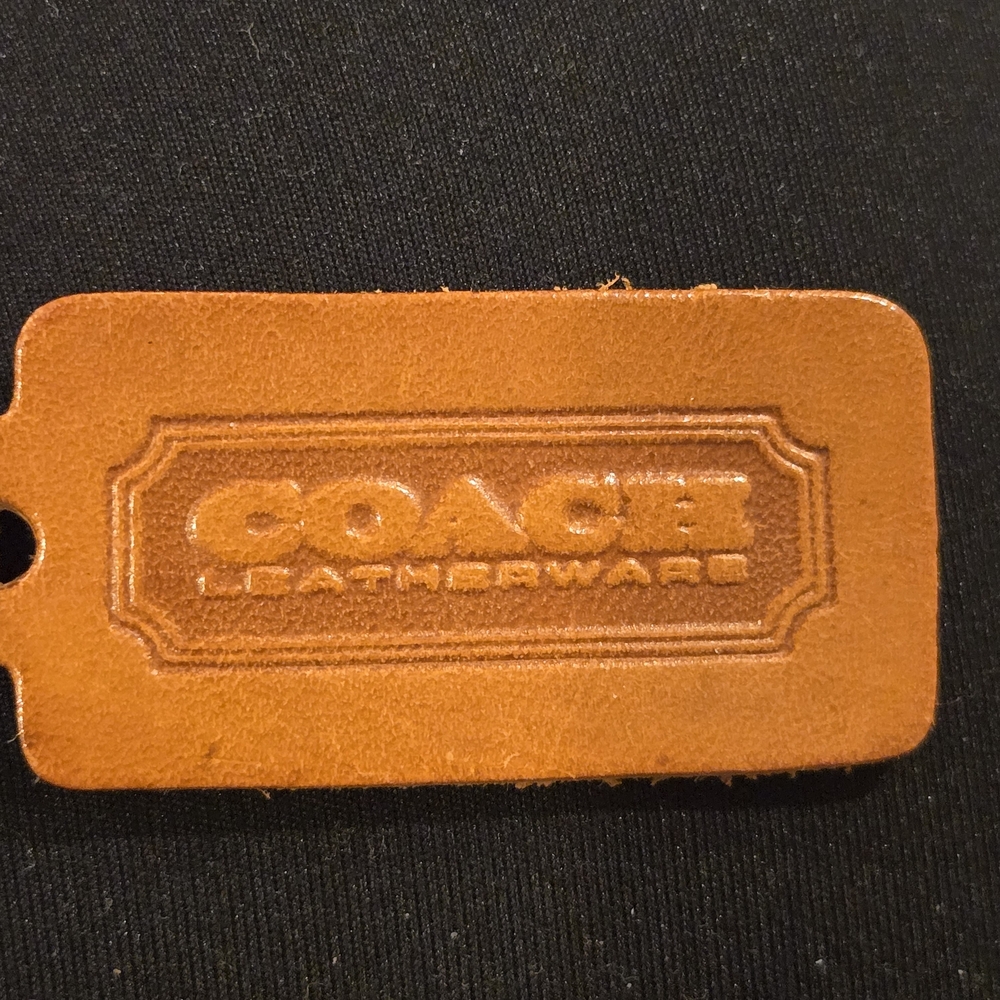 Coach Vintage Brown/Tan Cowhide Leather With Gold Tone Hang Tag - Picture 2 of 5